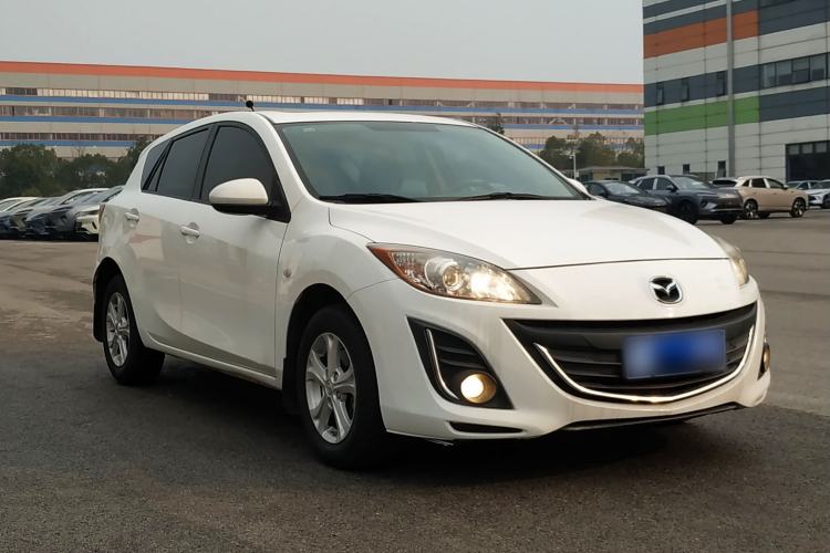 Used Mazda Mazda 3 2015 Hatchback 1.6L Automatic Elite Model
