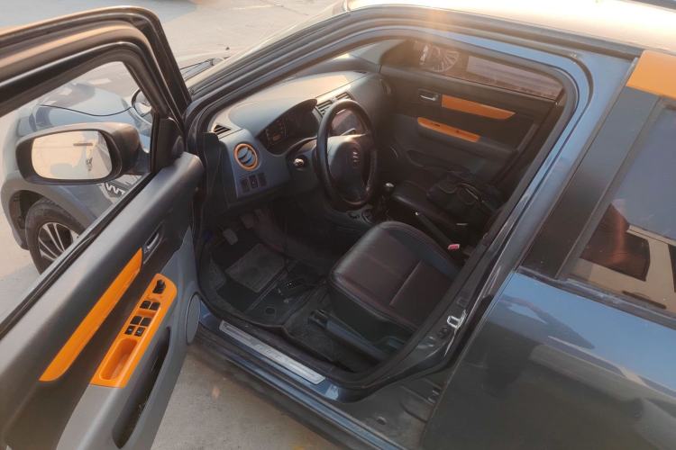 Used Suzuki Swift 2016 1.5L Manual Fashion Edition Cool Play Version