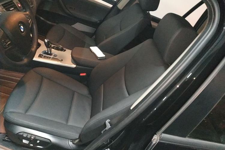 Used BMW X3 2016 sDrive20i
