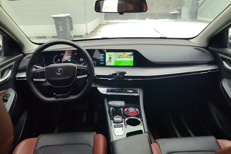 Used Changan Eado 2024 PLUS Blue Whale NE 1.4T GDI DCT High-Energy Edition
