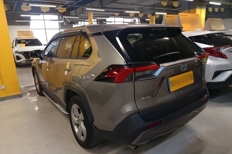 Used Toyota RAV4 2020 2.0L CVT Two-Wheel Drive Fashion Edition
