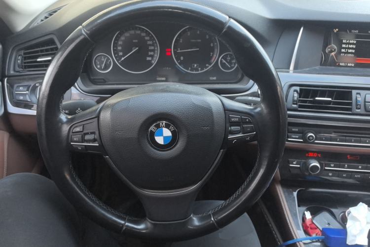 Used BMW 5 Series 2017 525Li Leading Model
