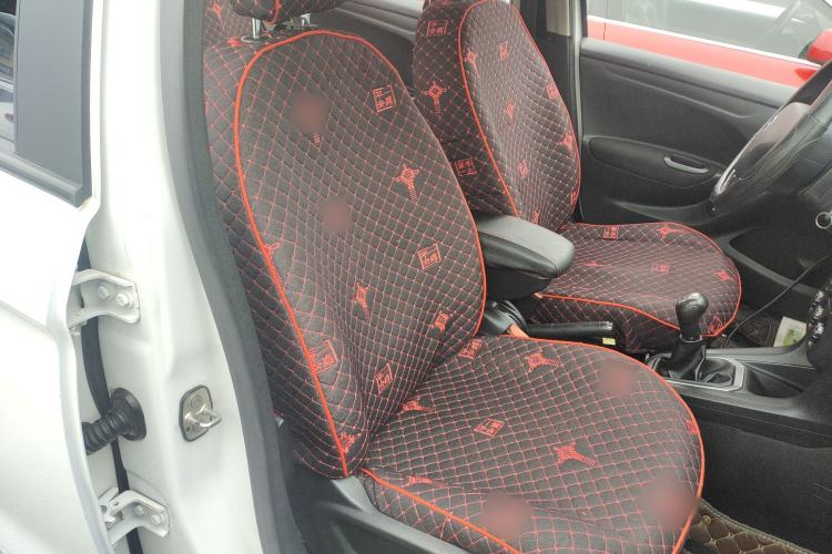 Used Citroen Elysee 2015 Zhishang Edition 1.6L Manual Fashion Model