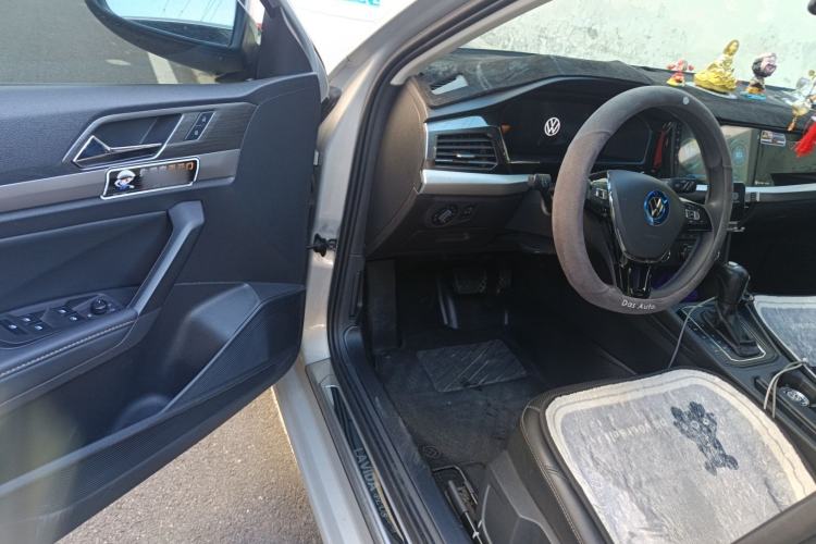 Used Volkswagen Lavida 2021 1.5L Automatic Comfort Edition
