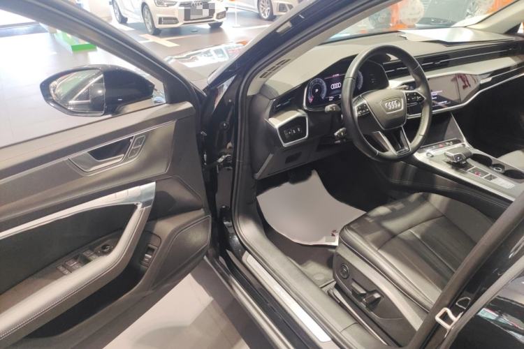 Used Audi A6 2024 allroad quattro 55 TFSI Prestige Off-Road Model