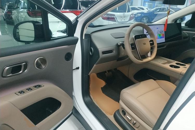 Used Li Auto Li Auto i8 2025 Standard Edition