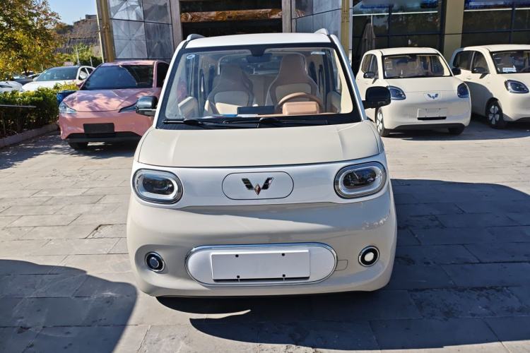 Used Wuling Hongguang MINIEV 2024 3rd Generation 215km Advanced Version
