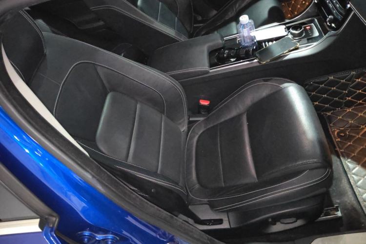 Used Jaguar XE 2017 2.0T 200 PS R-Sport