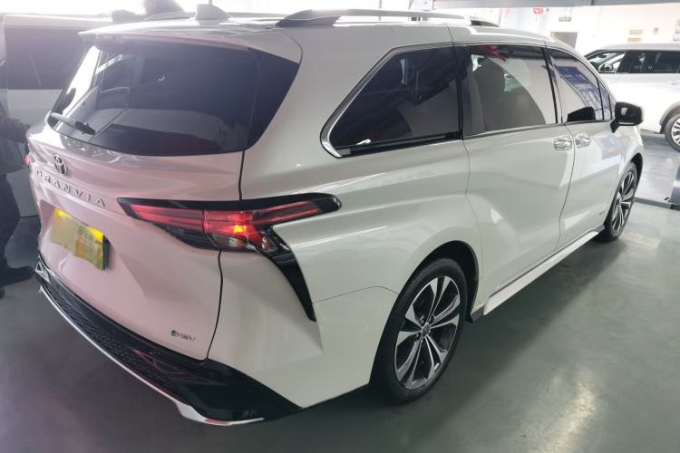 Used Toyota Granvia 2024 2.5L Hybrid Prestige PLUS Edition