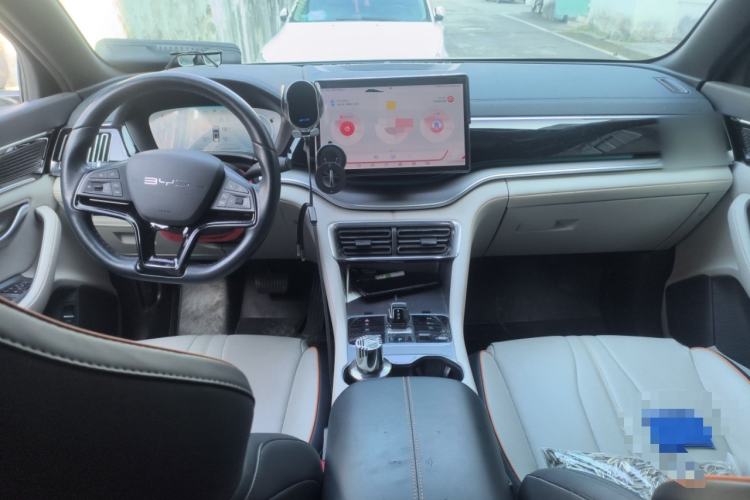 Used BYD Song PLUS New Energy 2023 Champion Edition DM-i 110KM Flagship Model
