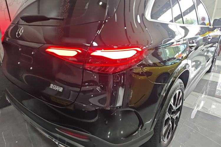 Used Mercedes-Benz GLC 2024 Facelifted GLC 260 L 4MATIC Luxury Version 5 Seats
