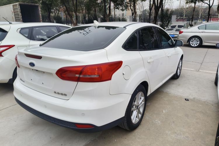 Used Ford Focus 2018 Sedan Classic 1.6L Automatic Trendy SmartDrive Edition
