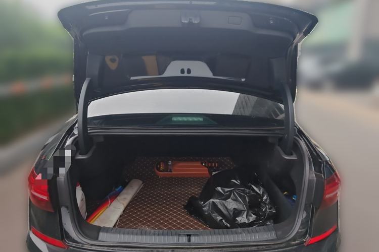 Used Volkswagen Passat 2020 330TSI Luxury Edition China VI
