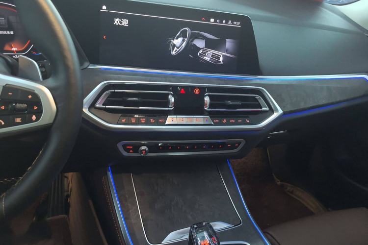 Used BMW X5 2019 xDrive40i Luxury Model with M Sport Package