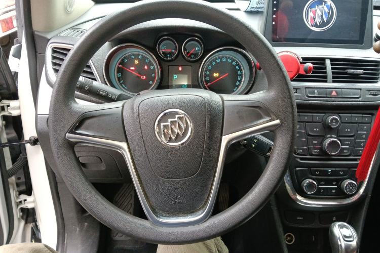 Used Buick Encore 2015 1.4T Automatic Two-Wheel Drive Urban Elite Version