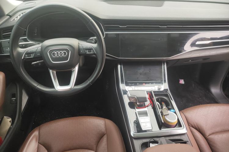 Used Audi Q7 2020 55 TFSI quattro S line sports model