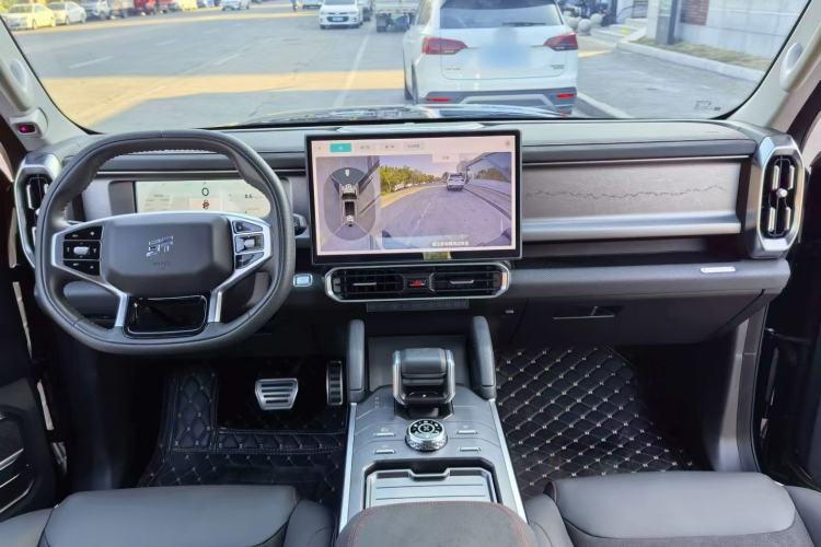 Used JETOUR Traveler 2023 2.0T All-Wheel-Drive CrossPRO
