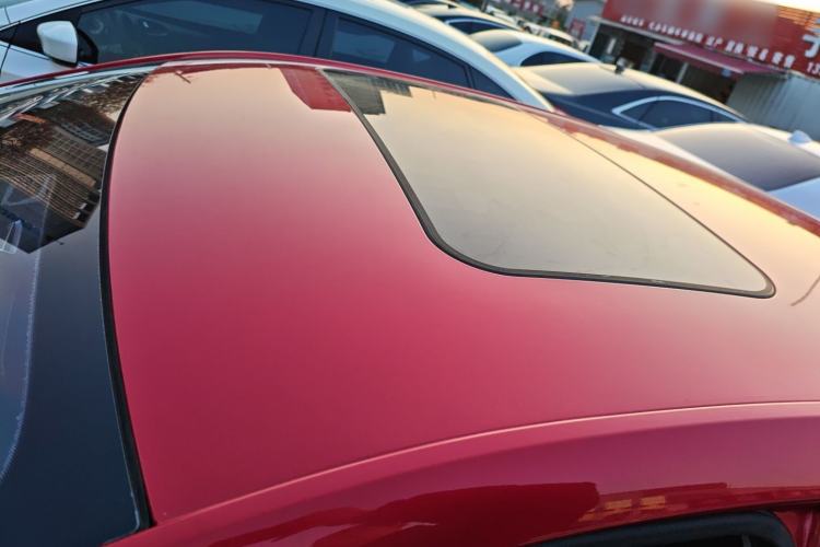 Used Roewe i5 2020 1.5L Automatic 4G Connect Luxury Flagship Edition
