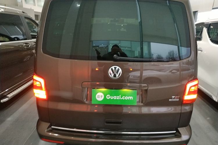 Used Volkswagen Multivan 2014 2.0 TSI Four-Wheel-Drive Executive Edition
