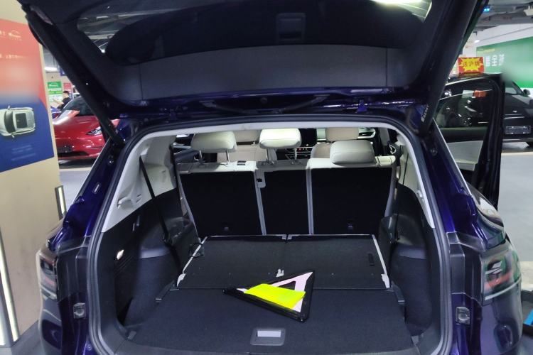 Used Volkswagen ID.6 X 2021 Pro Smart Long-Range Edition
