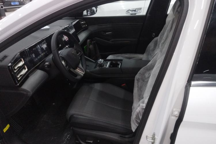 Used BYD Qin L 2024 DM-i 120KM Leading Model
