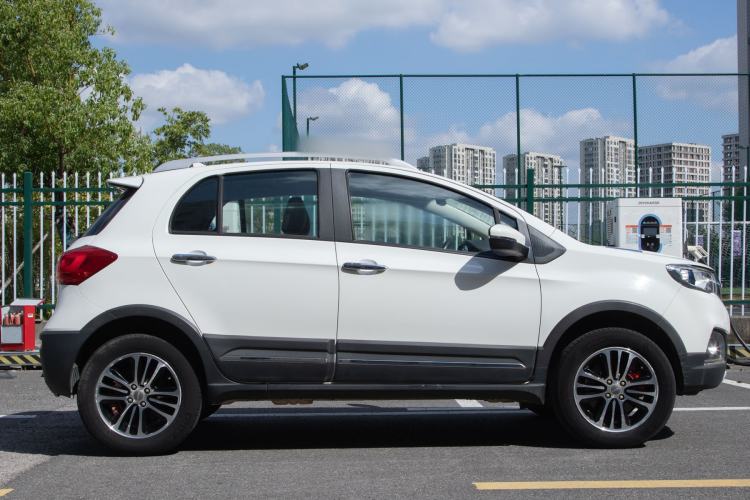 Used Haval H1 2016 Blue Label 1.5L AMT Luxury Model
