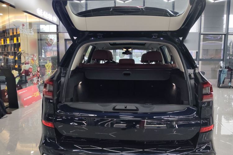 Used BMW X5 2022 Restyled xDrive 30Li Luxury Version M Sport Package