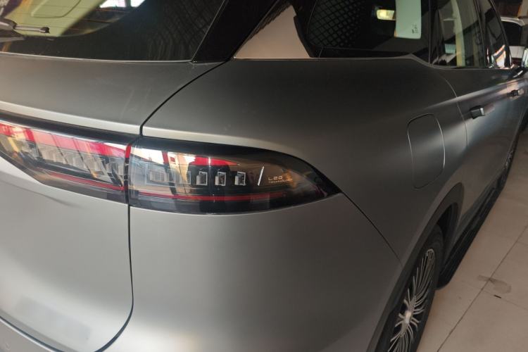 Used Chery Tiggo 8 L 2024 2.0T Two-Wheel Drive Prestige Version 5 Seats
