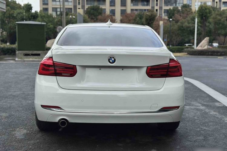 Used BMW 3 Series 2016 316Li Fashion Model
