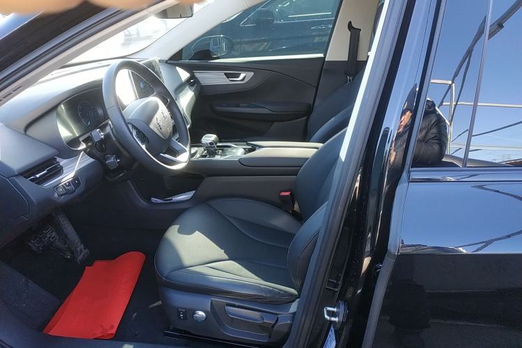 Used Hongqi E-QM5 2024 610 km PLUS
