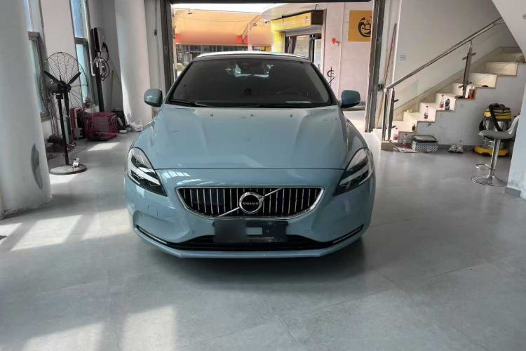 Used Volvo V40 2018 T3 Zhiya Edition
