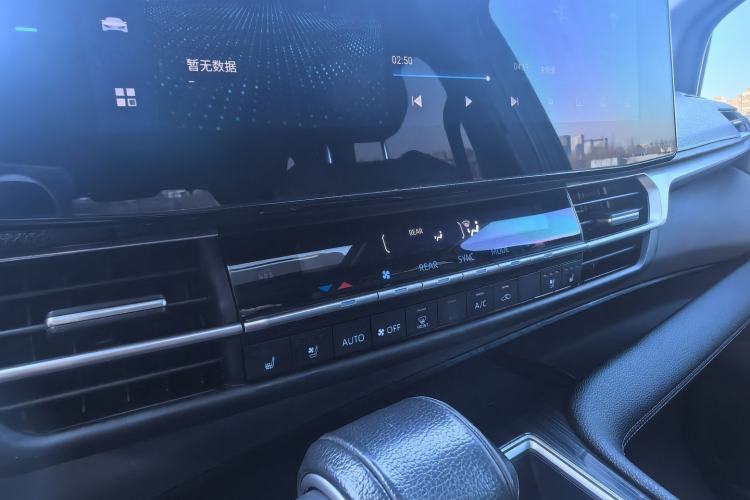 Used Toyota Sienna 2021 2.5L Hybrid Premium Edition