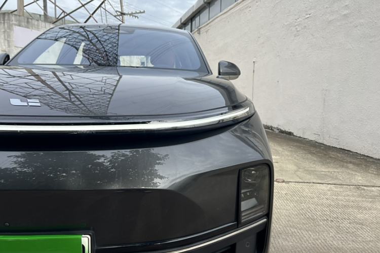 Used Li Auto L8 2023 Air model
