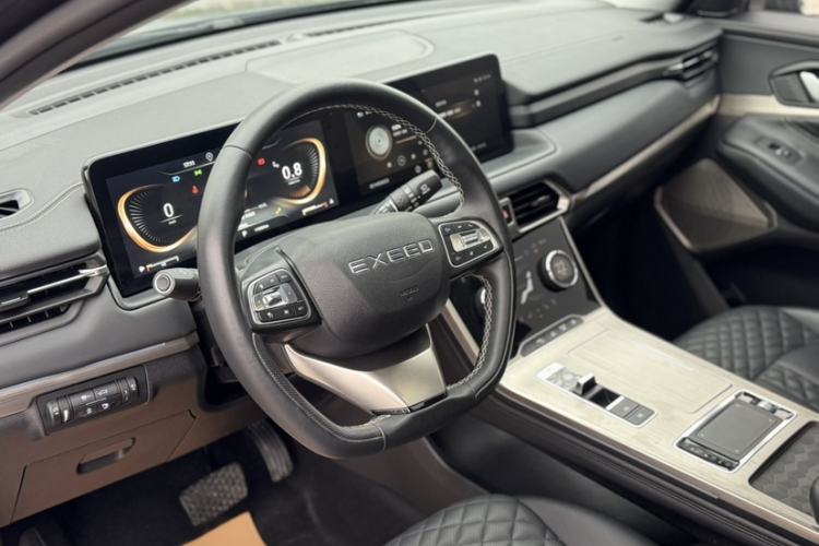 Used  Lingyun 2021 290T Two-Wheel Drive Starry Edition
