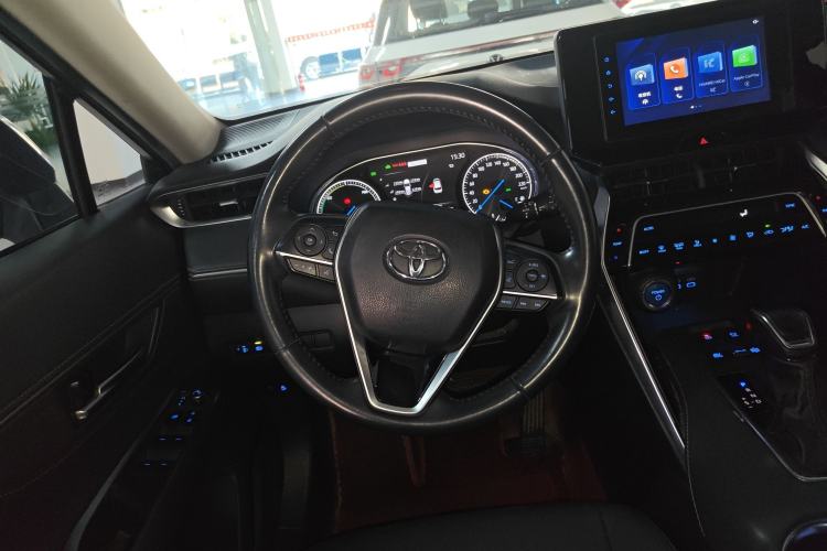 Used Toyota Venza 2022 Dual-Engine 2.5L CVT Two-Wheel Drive Luxury Edition
