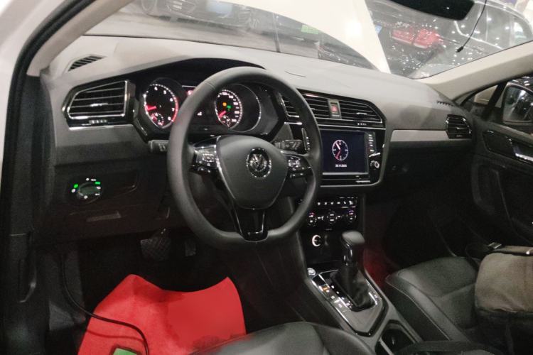 Used Volkswagen Tiguan L 2017 380TSI Automatic All-Wheel-Drive Luxury Edition