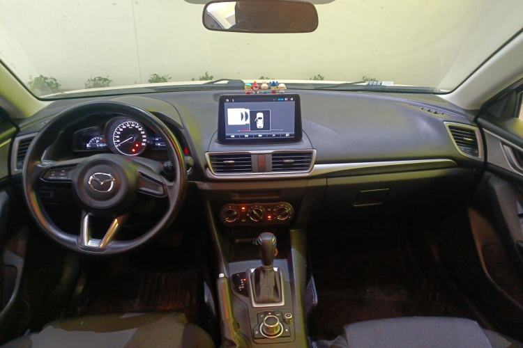 Used Mazda Mazda 3 Axela 2017 Sedan 1.5L Automatic Comfort Model Emission Standard China V
