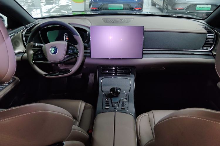 Used BYD Han 2024 DM-i Glory Edition 121KM Elite Model
