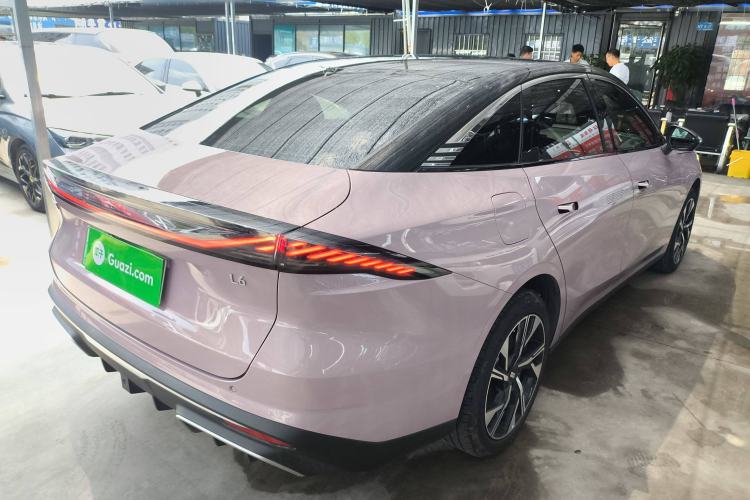 Used  L6 2024 125km Creative Edition
