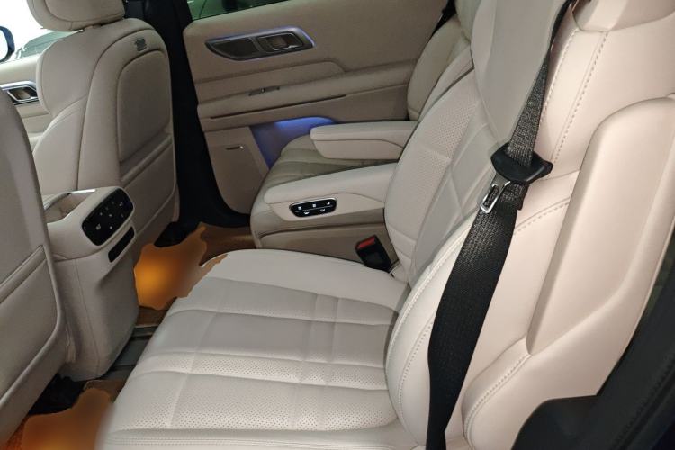 Used  S09 2025 Four-Wheel Drive Ultra+ Custom Edition
