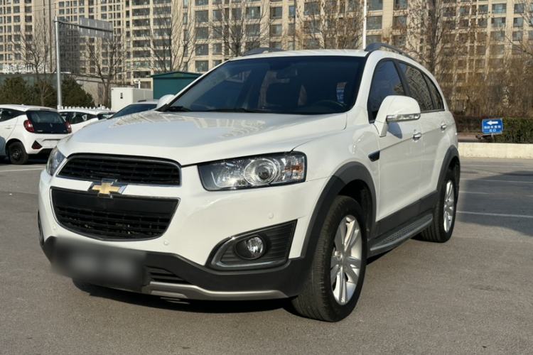 Used Chevrolet Captiva 2015 2.4L 4x4 Flagship Edition 7-Seater