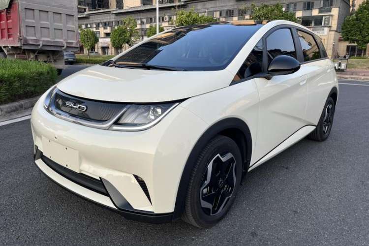 Used BYD Dolphin 2021 405 km Fashion Edition
