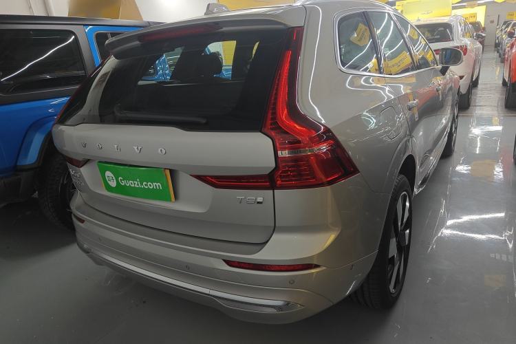 Used Volvo XC60 New Energy 2025 Plug-in Hybrid Long-Range All-Wheel Drive Smart & Luxurious Edition
