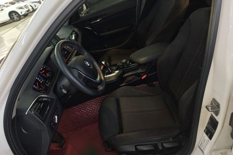 Used BMW 1 Series 2018 118i Sport Design Package