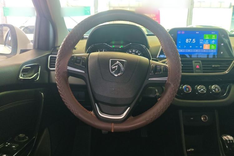 Used Baojun 310 2016 1.2L Manual Luxury Model
