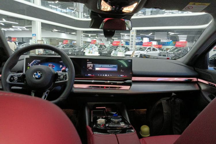 Used BMW 5 Series 2025 525Li M Sport Package