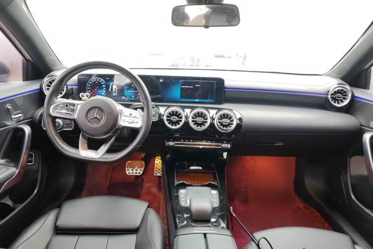 Used Mercedes-Benz A-Class 2022 Restyled A 200 L Sport Sedan Fashion Version
