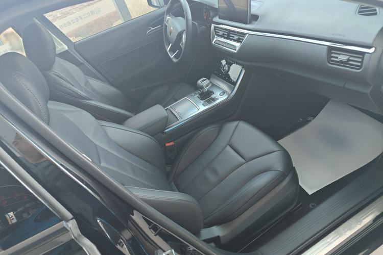 Used Hongqi H5 2022 Classic Model Facelift 1.8T Automatic Smart Connect Flagship Edition
