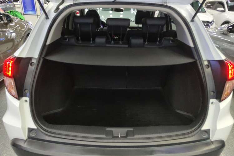 Used Honda Vezel 2017 1.8L CVT 2WD Elite Model
