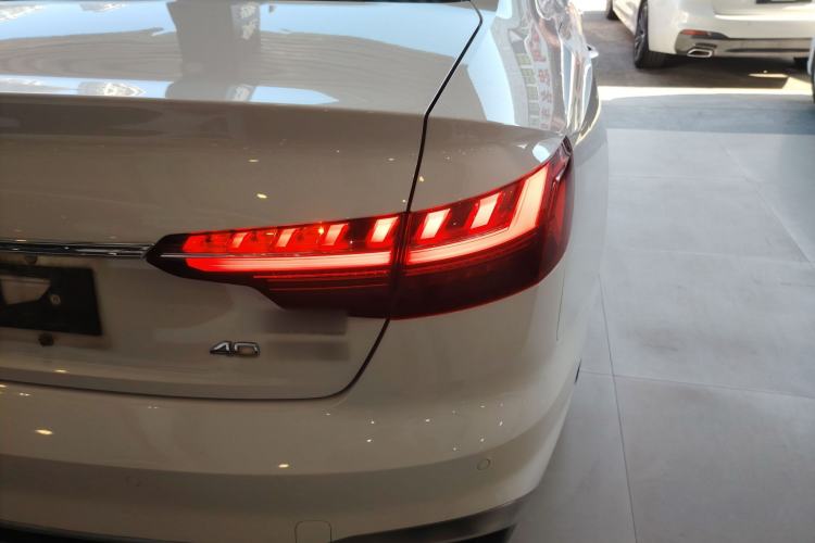 Used Audi A4L 2020 40 TFSI Fashion Dynamic Model
